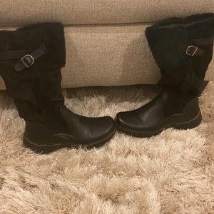 Black  boots